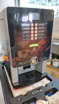 Servomat Steigler Cino Machine à café d'occasion avec moulin pour grains entiers